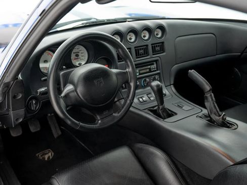 Used 1996 Dodge Viper GTS image 11