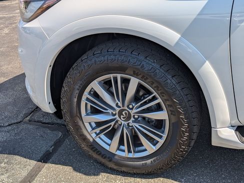 Used 2022 INFINITI QX80 Luxe w/ Cargo Package image 28