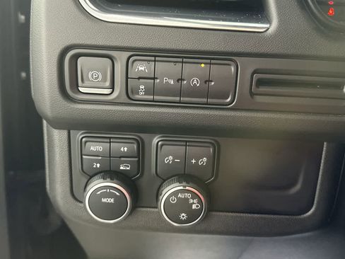Used 2023 Chevrolet Tahoe LT AWD/4WD image 19