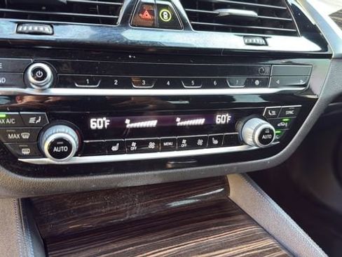 Used 2020 BMW 540i w/ M Sport Package image 20