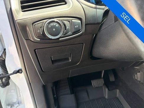 Used 2017 Ford Edge SEL w/ Equipment Group 201A AWD/4WD image 11