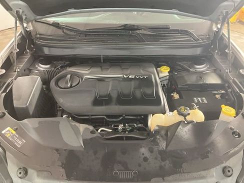 Used 2015 Jeep Grand Cherokee Laredo w/ Quick Order Package 23E image 21