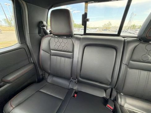 Used 2023 Nissan Frontier PRO-4X AWD/4WD image 14