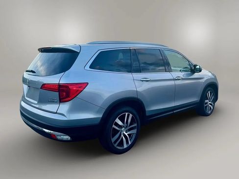 Used 2016 Honda Pilot Elite image 4