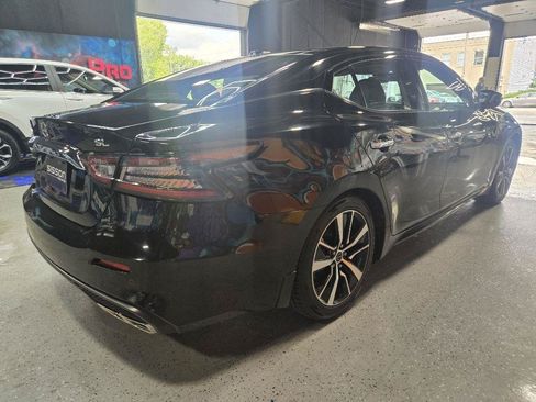 Used 2023 Nissan Maxima SL FWD image 5