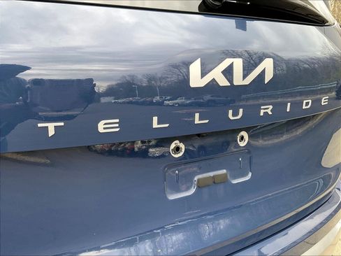 Used 2023 Kia Telluride S w/ S Sunroof Package FWD image 23