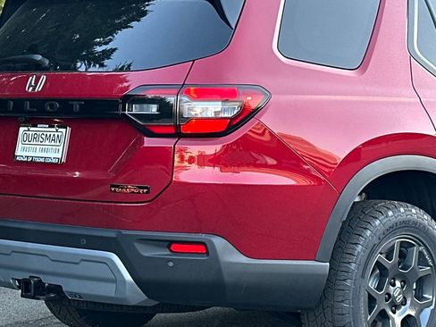 New 2025 Honda Pilot TrailSport image 6