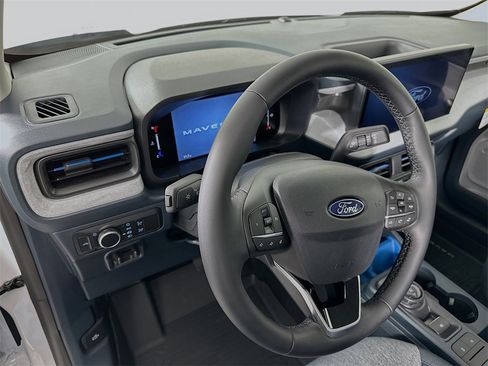 New 2026 Ford Maverick XLT w/ XLT Luxury Package image 9