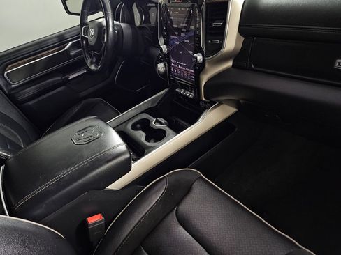 Used 2019 RAM 1500 Laramie RWD image 31