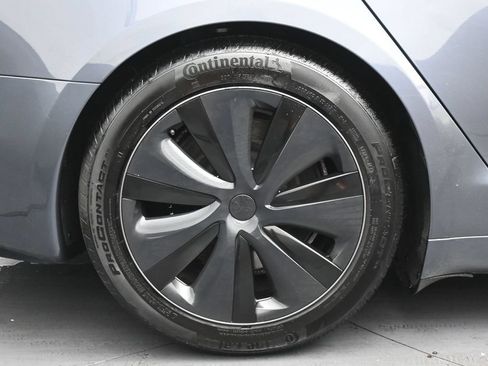 Used 2022 Tesla Model S AWD/4WD image 34