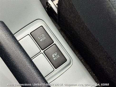 Used 2013 Toyota Prius C Two image 14