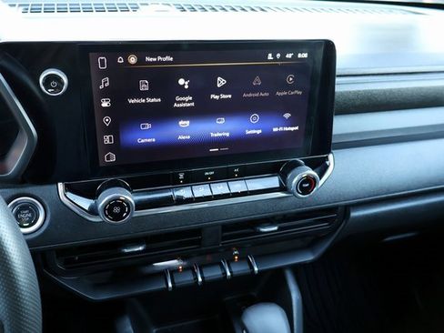 Used 2024 Chevrolet Colorado W/T image 27