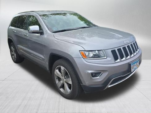 Used 2014 Jeep Grand Cherokee Limited w/ Trailer Tow Group IV AWD/4WD image 3