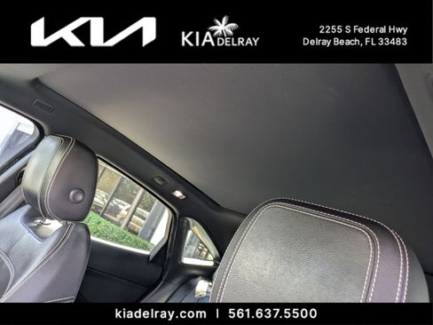 Used 2018 Jaguar E-PACE R-Dynamic SE image 12