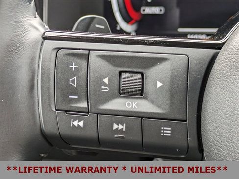 Used 2025 Nissan Pathfinder Platinum w/ Cargo Package image 30