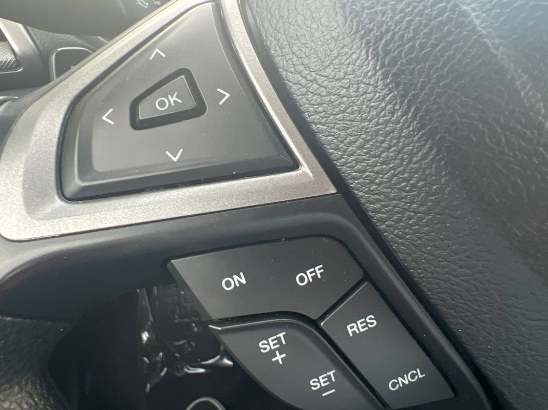 Used 2019 Ford Fusion SE FWD image 23