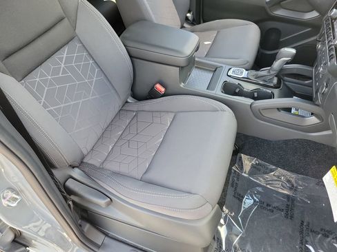 New 2026 Nissan Frontier SV w/ Tow Package image 14