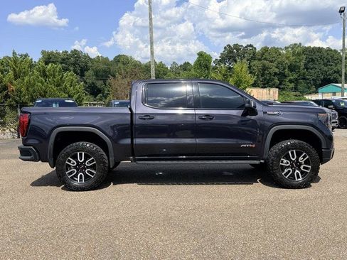 Used 2024 GMC Sierra 1500 AT4 w/ Technology Package AWD/4WD image 7