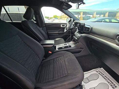 Used 2020 Ford Explorer XLT RWD image 8