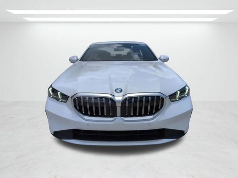 New 2027 BMW 530i RWD image 9