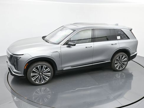 New 2026 Cadillac Vistiq Premium Luxury w/ LPO, Floor Liner Package image 24