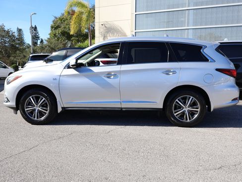 Used 2020 INFINITI QX60 Luxe w/ Essential Package image 6