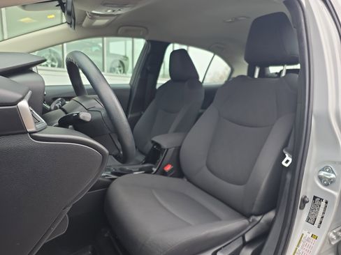 Used 2021 Toyota Corolla LE image 27