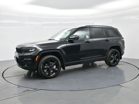 New 2025 Jeep Grand Cherokee Limited w/ Luxury Tech Group II image 7