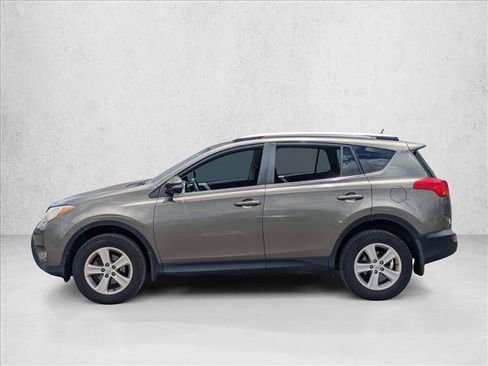 Used 2014 Toyota RAV4 XLE FWD image 8