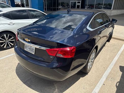 Used 2017 Chevrolet Impala LT FWD image 3