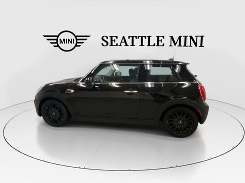 Used 2019 MINI Cooper 2-Door Hardtop FWD image 7