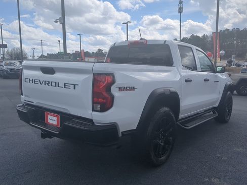 Used 2024 Chevrolet Colorado Trail Boss w/ Technology Package image 5