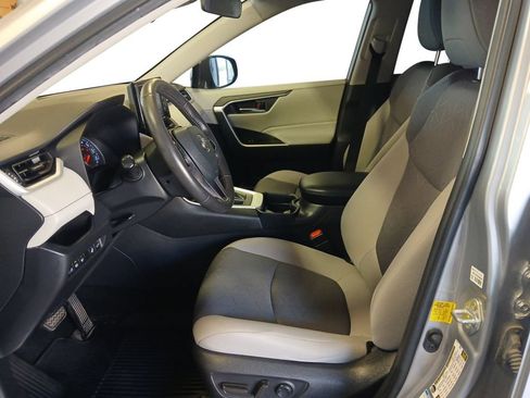 Used 2021 Toyota RAV4 XLE w/ Convenience Package AWD/4WD image 11