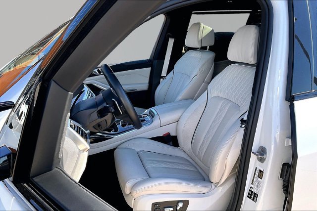 Used 2025 BMW X7 M60i w/ Executive Package AWD/4WD image 27