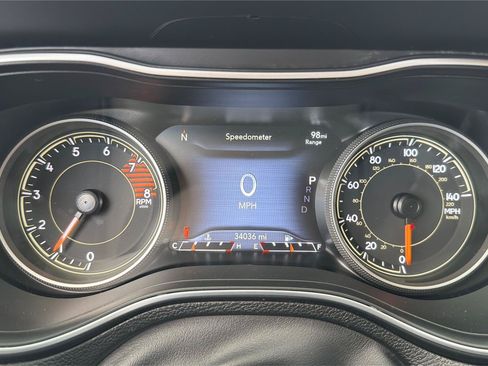 Used 2021 Jeep Cherokee Trailhawk AWD/4WD image 15