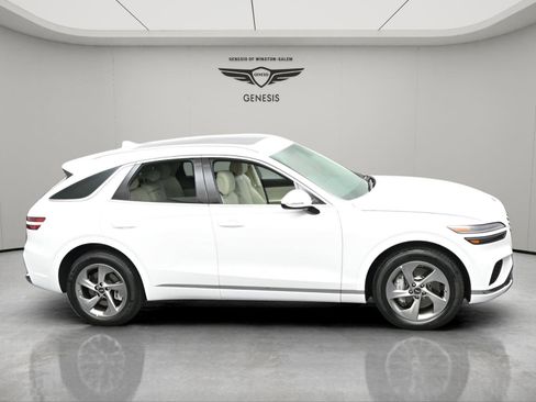 New 2026 Genesis GV70 2.5T Select AWD/4WD image 7