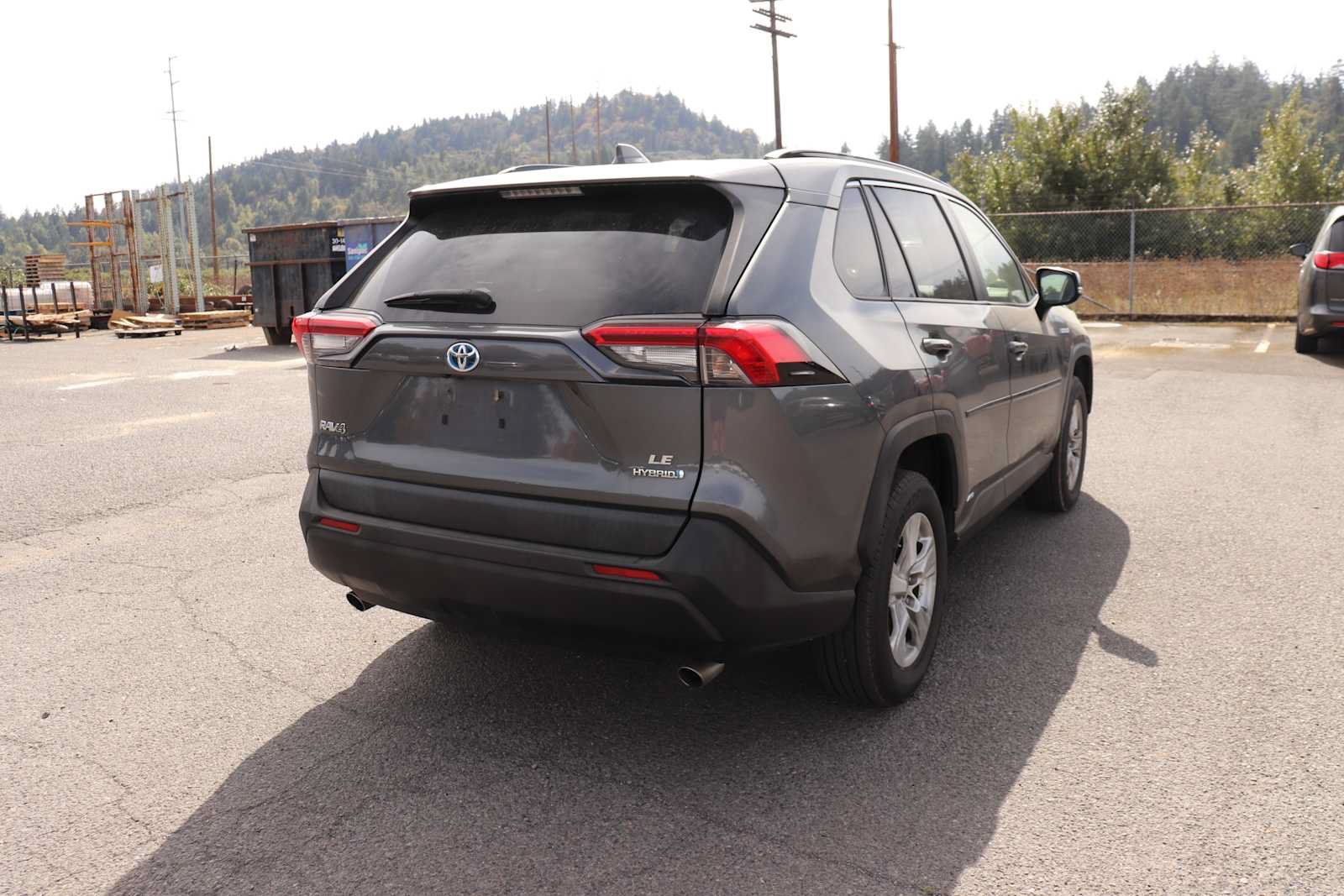 Certified 2019 Toyota RAV4 LE w/ Carpet Mat Package AWD/4WD image 5