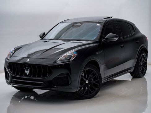 Used 2023 Maserati Grecale Modena AWD/4WD image 3