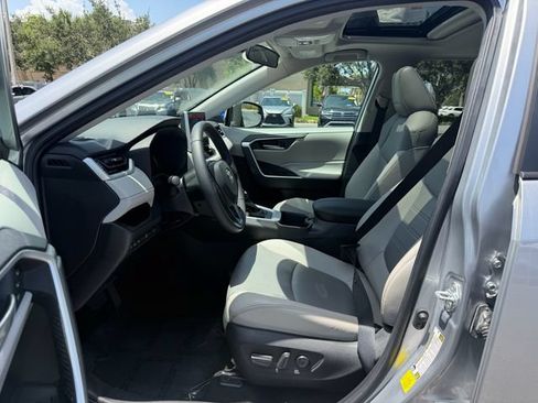 Used 2023 Toyota RAV4 XLE Premium FWD image 10