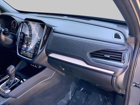 Certified 2025 Subaru Forester Limited AWD/4WD image 19