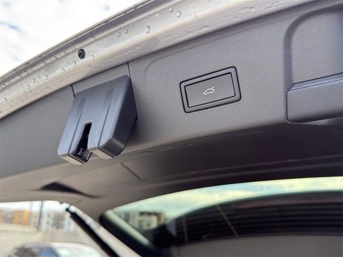 New 2026 Volkswagen Atlas SE image 30