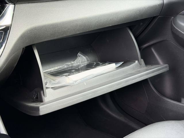 Used 2024 Buick Envista Sport Touring w/ Convenience I Package FWD image 36