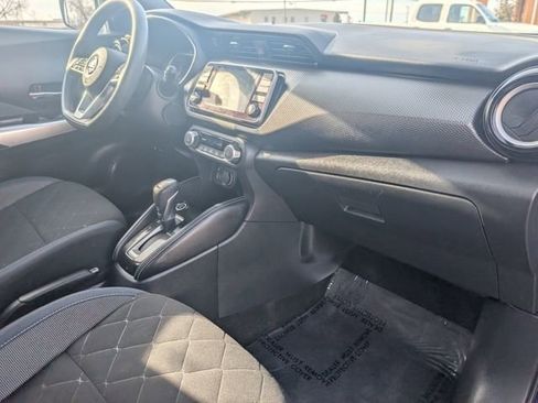 Used 2019 Nissan Kicks SV image 23