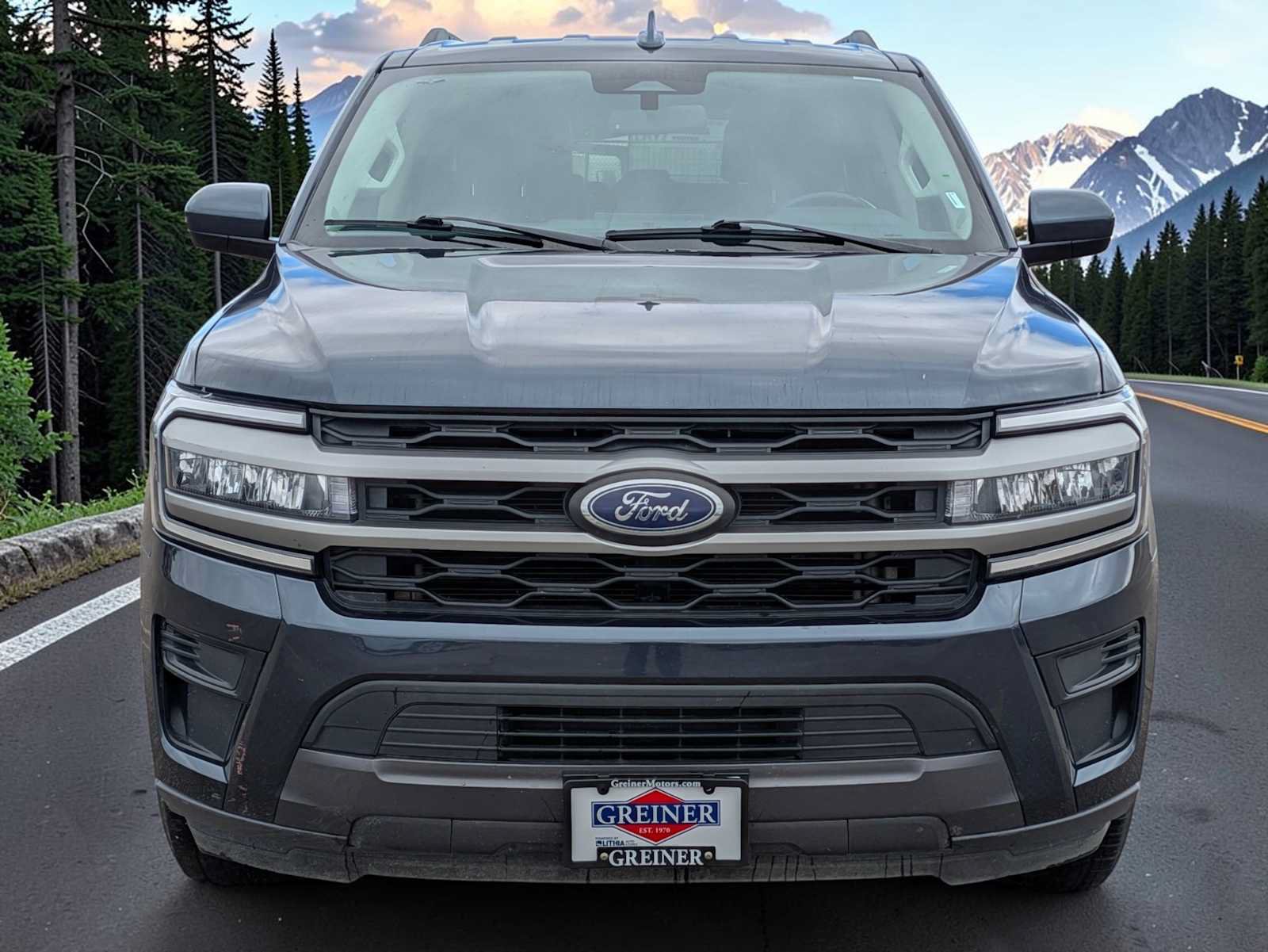 Used 2024 Ford Expedition Max XLT AWD/4WD image 8