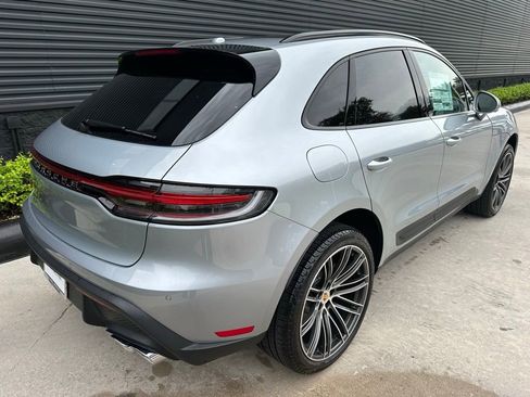 Used 2026 Porsche Macan AWD/4WD image 9