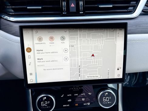 Used 2023 Jaguar XF SE image 31