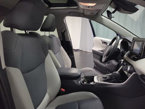 Used 2019 Toyota RAV4 XLE w/ Convenience Package AWD/4WD image 31