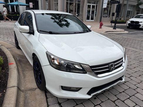Used 2015 Honda Accord Sport image 3