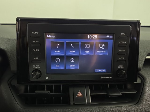 Used 2022 Toyota RAV4 LE AWD/4WD image 17
