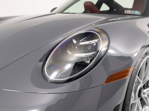 Used 2026 Porsche 911 GT3 RWD image 44